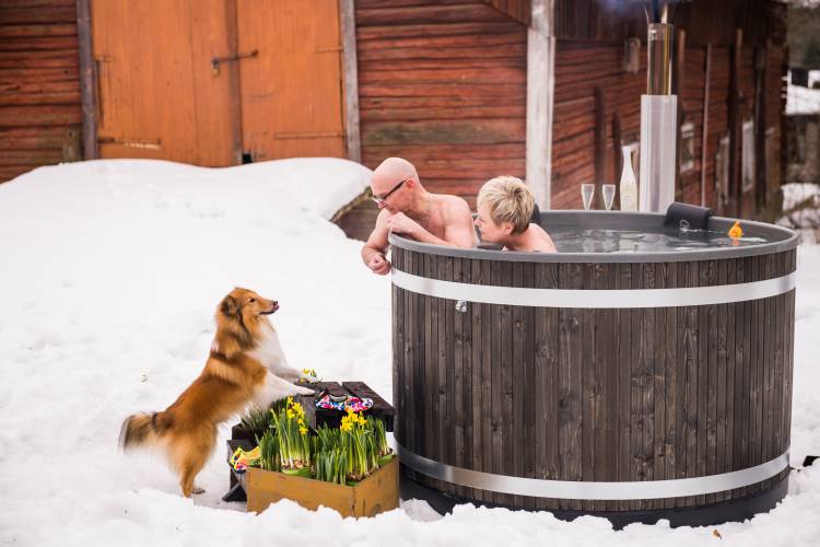 Stimmungsvolle Winterzeit im Ferienhaus und im Garten | Kirami