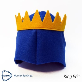 Kirami Tubhat King Eric - Die gelbe Krone auf diesem blauen Badehut sorgt für ein königliches Gefühl.