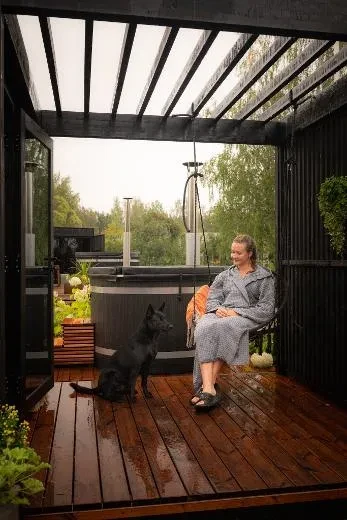 Verbringen Sie wärmere Abende unter der Kirami FinVision® - Pergola!